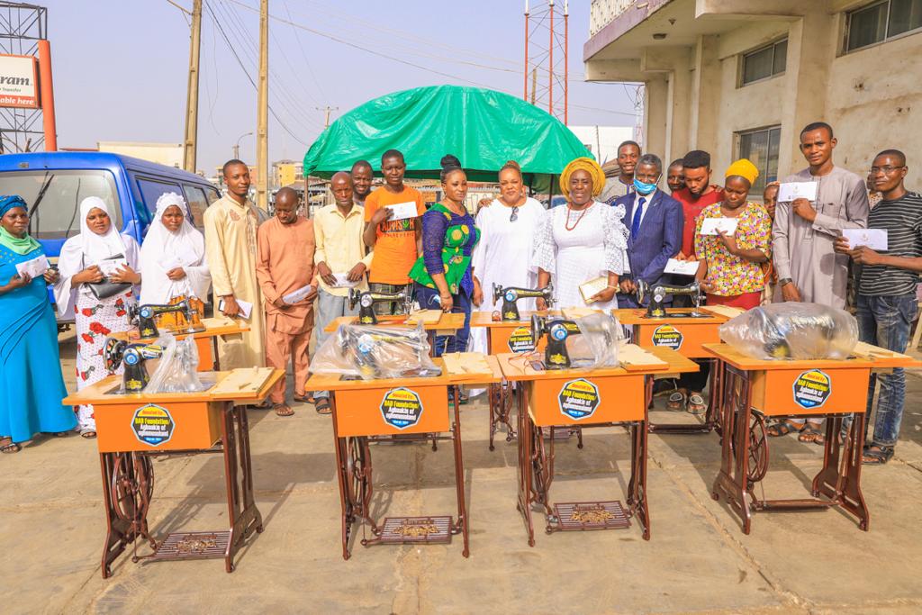 Youth Minister Empowers artisans With Cash and Tailoring Equipments